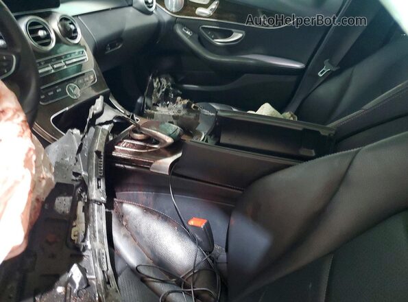 55SWF4KB5HU202567 2017 MERCEDES-BENZ C Gray Widok deski rozdzielczej