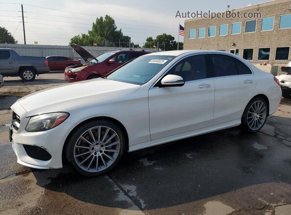 55SWF4KBXGU145099 2016 MERCEDES-BENZ C White Przód lewy