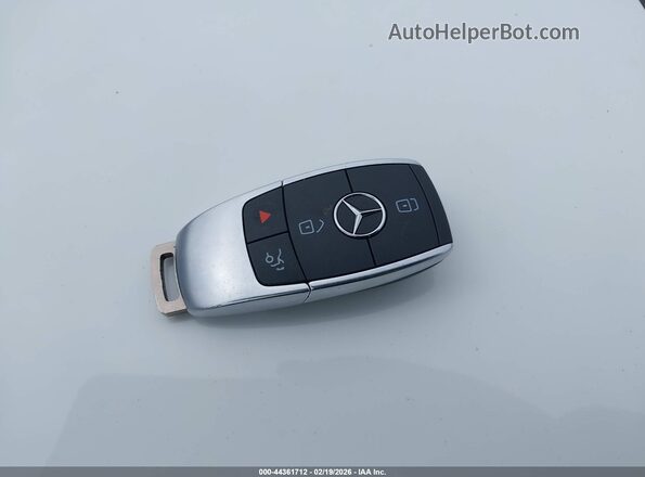 55SWF6EB2LU331706 2020 MERCEDES-BENZ AMG C 43 White Вид панелі приладів