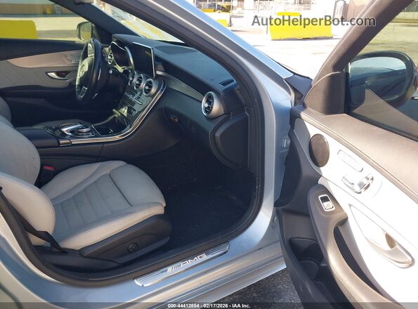 55SWF6EB9JU236198 2018 MERCEDES-BENZ AMG C 43 Gray Widok wnętrza z przodu