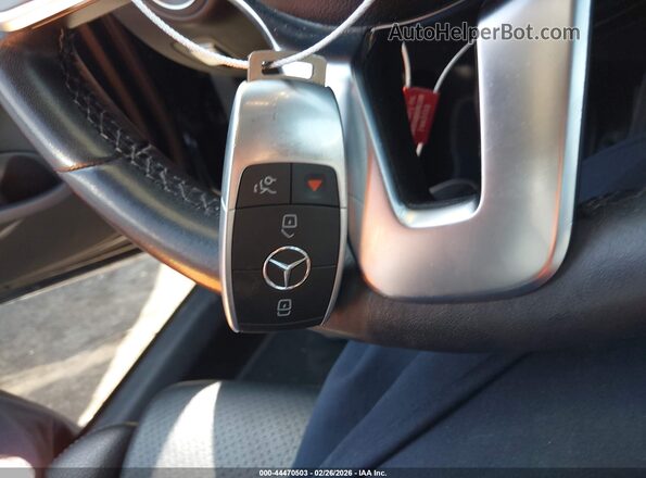 55SWF8DB1KU290870 2019 MERCEDES-BENZ C-CLASS Черный Вид панели приборов