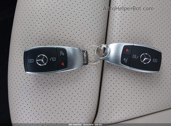 55SWF8DB4KU317043 2019 MERCEDES-BENZ C-CLASS Gray Вид панелі приладів