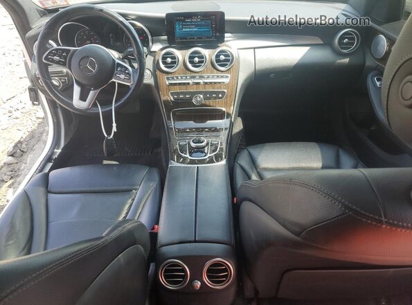 55SWF8EB0KU305633 2019 MERCEDES-BENZ C White Vista del salpicadero
