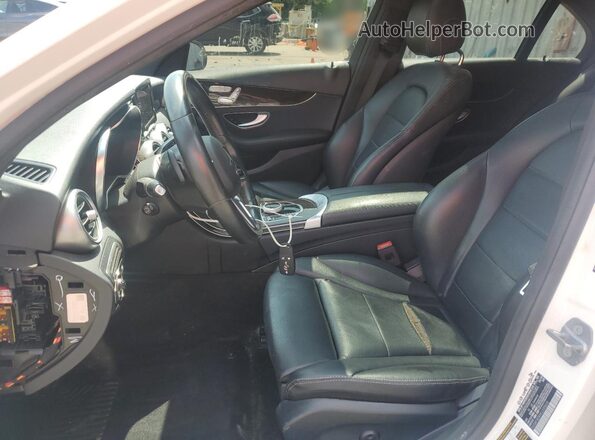 55SWF8EB0KU305633 2019 MERCEDES-BENZ C White Vista interior delantera