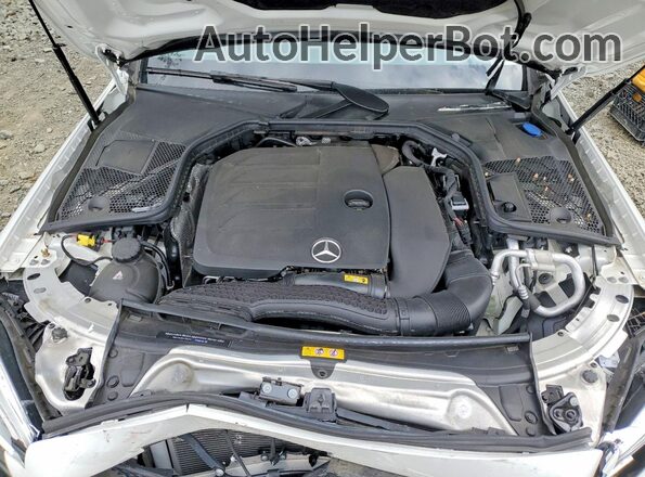 55SWF8EB9KU310815 2019 MERCEDES-BENZ C White Вид задньої частини салону