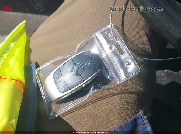 55SWF8EBXLU324353 2020 MERCEDES-BENZ C-CLASS Black წინა პანელის ხედი