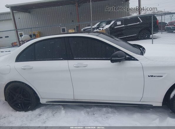 55SWF8HBXHU181651 2017 MERCEDES-BENZ AMG C 63 Белый Вид задней части салона