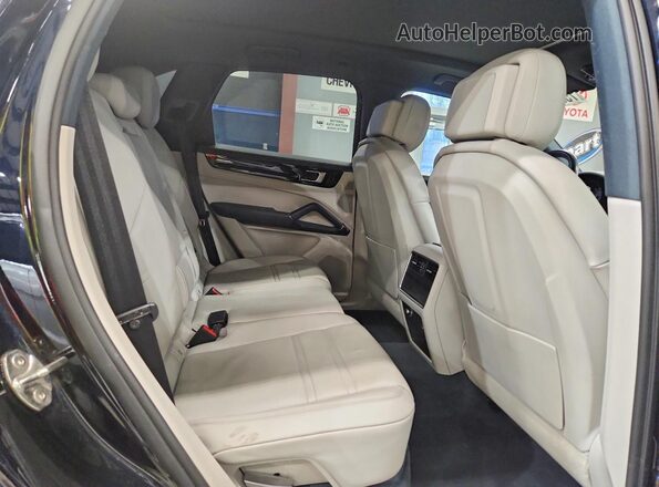 WP1AA2AY6KDA10026 2019 PORSCHE CAYENNE Синий Вид подкапотного пространства