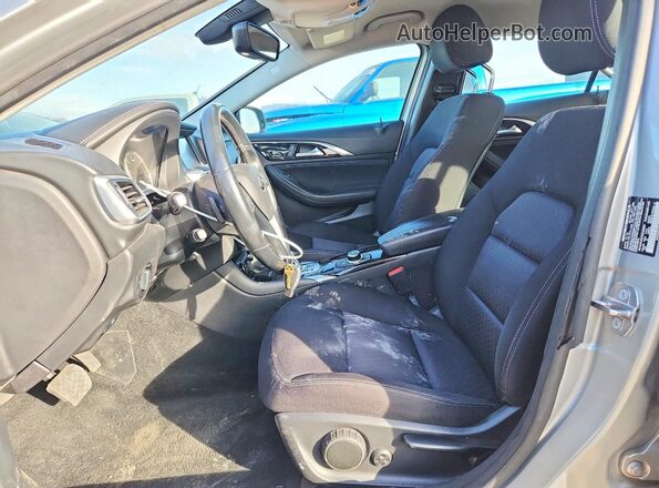SJKCH5CP8KA008661 2019 INFINITI QX30 Silver Widok deski rozdzielczej
