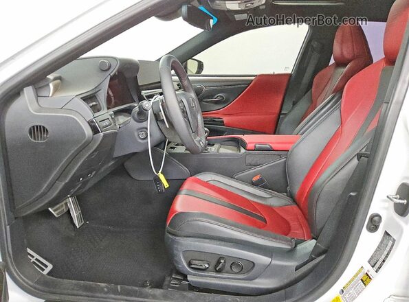 58ABA1C10RU039231 2024 LEXUS ES Белый Вид салона спереди