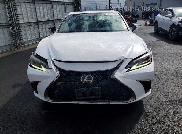 58ABZ1B10KU005077 2019 LEXUS ES Белый Вид спереди