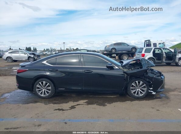 58AC21B16LU006552 2020 LEXUS ES 300H Черный Вид задней части салона