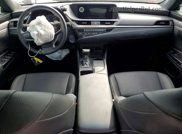 58AC21B18LU007833 2020 LEXUS ES Серебряный Вид панели приборов