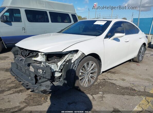 58AD21B13LU006609 2020 LEXUS ES 300H Белый Передняя левая четверть