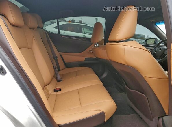 58ADA1C19MU002129 2021 LEXUS ES White Vista de los asientos traseros