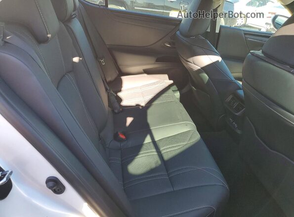 58AEZ1B15RU165348 2024 LEXUS ES Белый Вид задних сидений