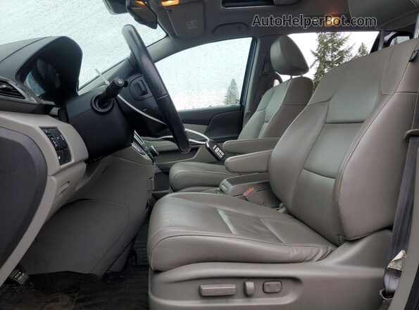 5FNRL5H60GB099161 2016 HONDA ODYSSEY Серый Вид салона спереди