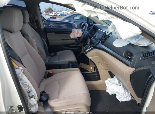5FNRL6H28KB006530 2019 HONDA ODYSSEY Белый Вид салона спереди