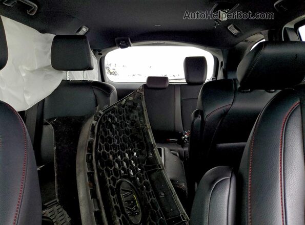 5FNRL6H74RB069002 2024 HONDA ODYSSEY White Widok tylnych siedzeń