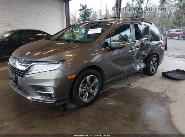 5FNRL6H85JB010540 2018 HONDA ODYSSEY Gray Vista tres cuartos delantera izquierda