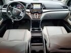 2018 Honda Odyssey Touring Blue vin: 5FNRL6H85JB020985