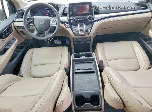 5FNRL6H88NB066932 2022 HONDA ODYSSEY Красный Вид панели приборов