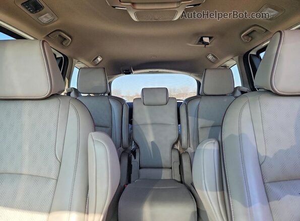 5FNRL6H92RB032807 2024 HONDA ODYSSEY White Widok tylnych siedzeń