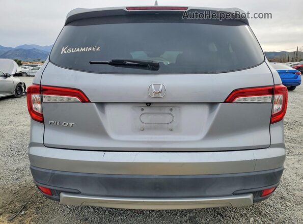 5FNYF5H40KB008366 2019 HONDA PILOT Серый Вид сзади