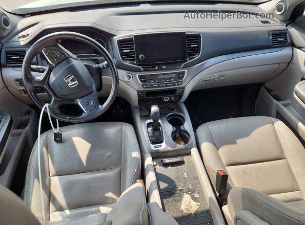 5FNYF5H58KB000735 2019 HONDA PILOT Серебряный Вид панели приборов