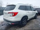 2019 Honda Pilot Touring White vin: 5FNYF6H68KB006341