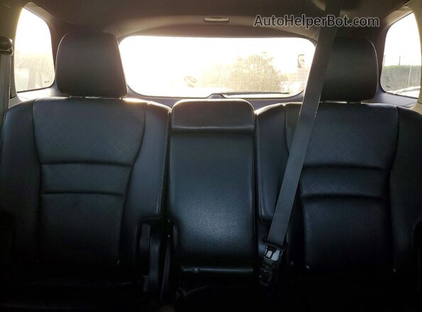 5FNYF7H93KB002861 2019 HONDA PASSPORT Белый Вид задних сидений