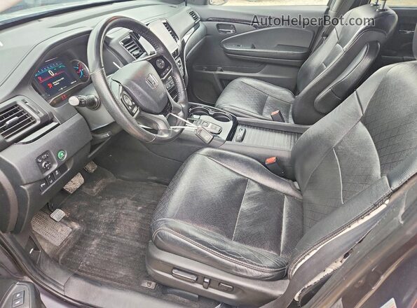 5FNYF8H97LB011909 2020 HONDA PASSPORT Gray Front interior view