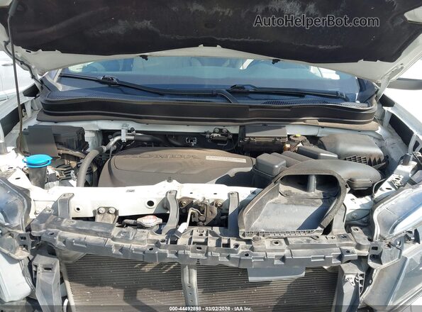 5FPYK2F67HB010162 2017 HONDA RIDGELINE Белый Вид сзади