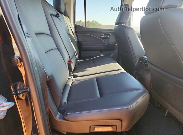5FPYK3F58SB013432 2025 HONDA RIDGELINE Black Rear interior view