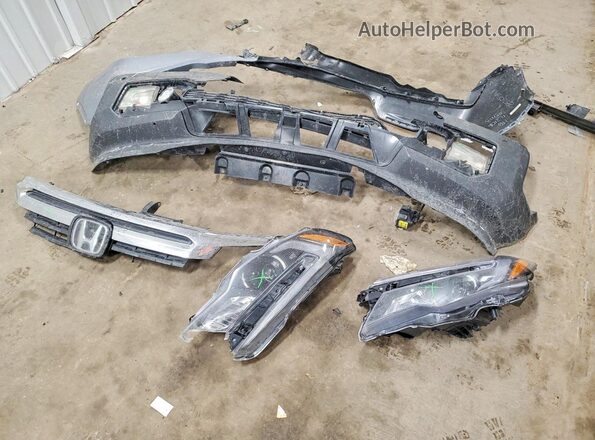 5FPYK3F70KB029786 2019 HONDA RIDGELINE Silver Widok komory silnika
