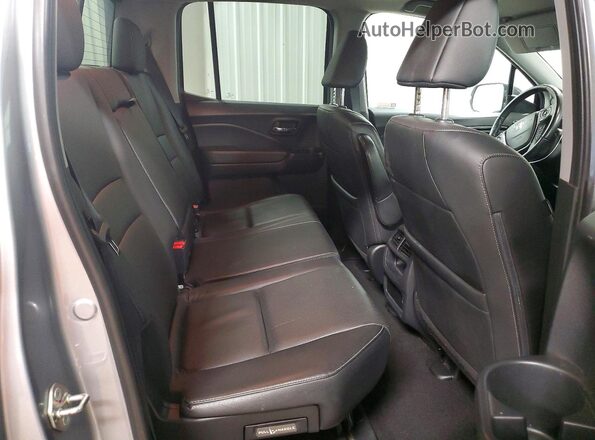 5FPYK3F70KB029786 2019 HONDA RIDGELINE Silver Widok tylnych siedzeń
