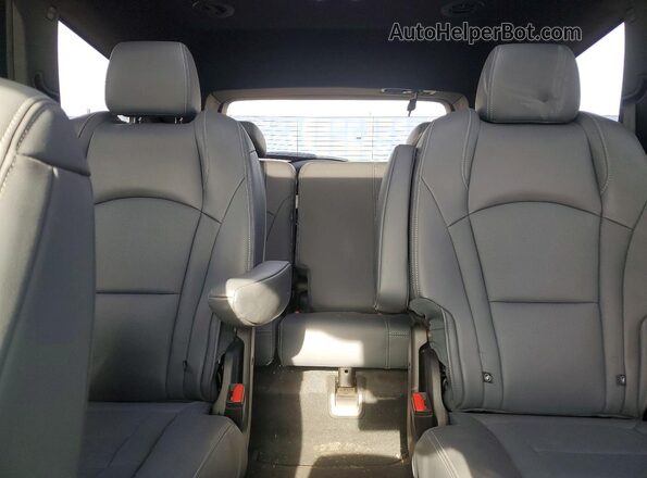 5GAERBKW4PJ131656 2023 BUICK ENCLAVE Red Widok tylnych siedzeń