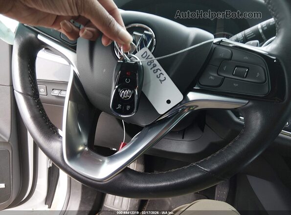 5GAEVBKWXRJ125844 2024 BUICK ENCLAVE Белый Вид панели приборов