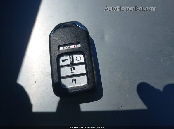 5J6RW1H88KA036189 2019 HONDA CR-V Серебряный Вид панели приборов
