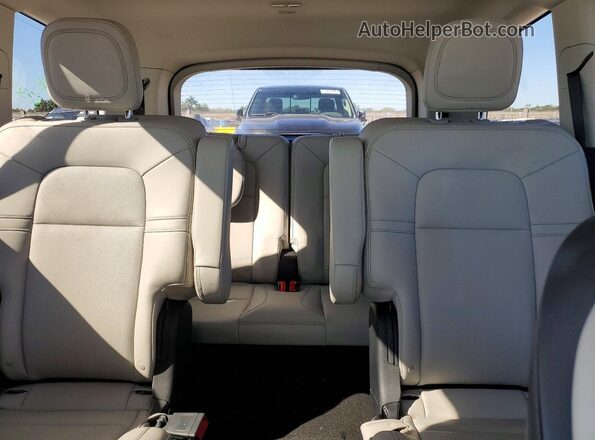 5LM5J6WC9SGL14613 2025 LINCOLN AVIATOR Белый Вид задних сидений
