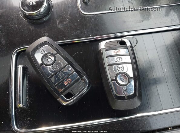 5LM5J7WC1MGL16316 2021 LINCOLN AVIATOR Белый Вид панели приборов