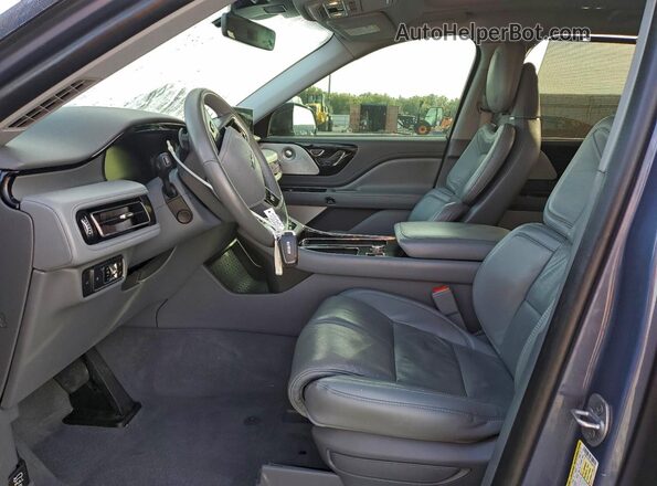 5LM5J7WC4MGL05455 2021 LINCOLN AVIATOR Blue Front interior view