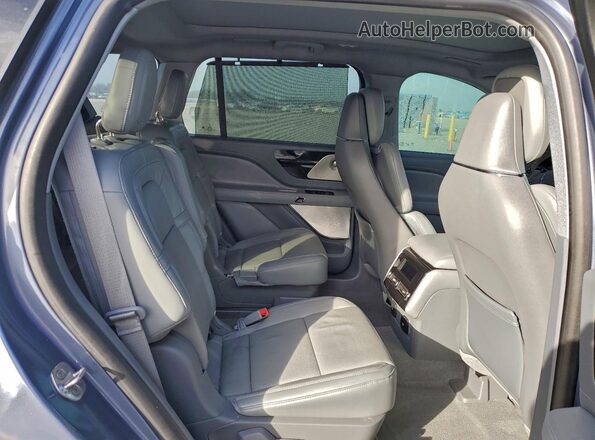 5LM5J7WC4MGL05455 2021 LINCOLN AVIATOR Blue Rear interior view