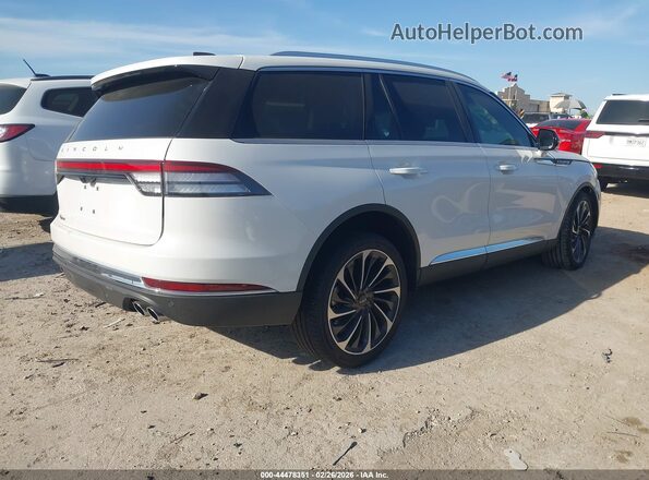 5LM5J7WC4SGL11009 2025 LINCOLN AVIATOR Белый Задняя правая четверть