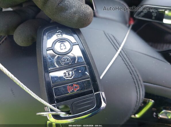 5LM5J7WC4SGL11009 2025 LINCOLN AVIATOR Белый Вид панели приборов