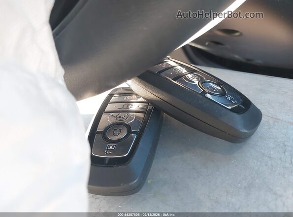 5LM5J7XCXRGL05952 2024 LINCOLN AVIATOR Белый Вид панели приборов
