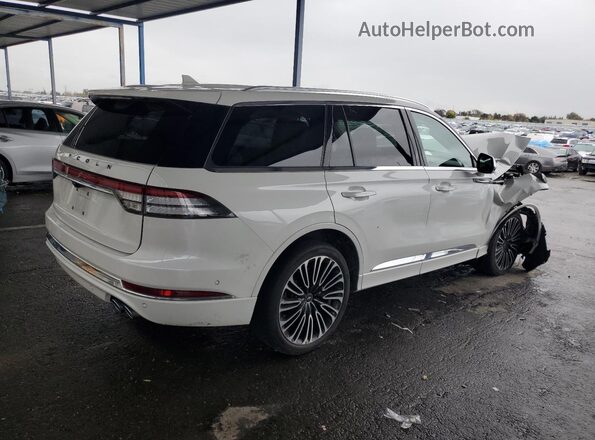 5LM5J9XC0LGL02013 2020 LINCOLN AVIATOR Белый Задняя правая четверть