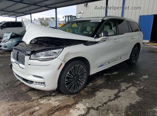5LM5J9XC0LGL02013 2020 LINCOLN AVIATOR Белый Передняя левая четверть