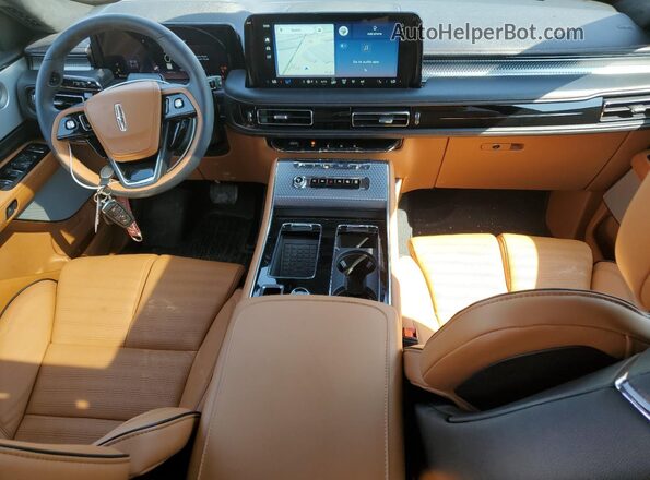 5LM5J9XC8SGL29538 2025 LINCOLN AVIATOR Синий Вид панели приборов