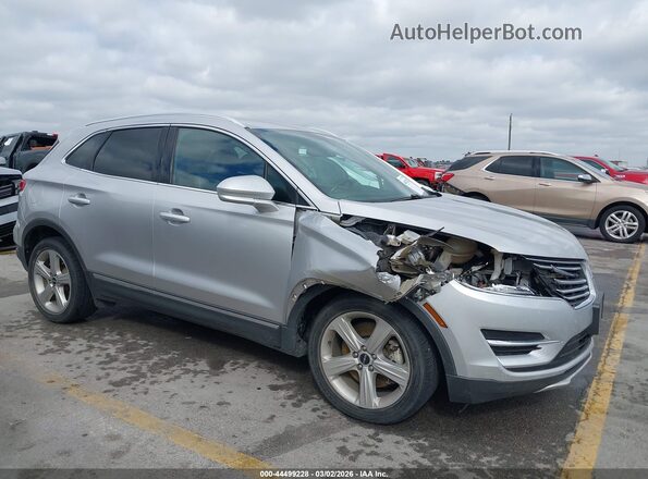 5LMCJ1C92HUL09637 2017 LINCOLN MKC Серебряный Передняя правая четверть